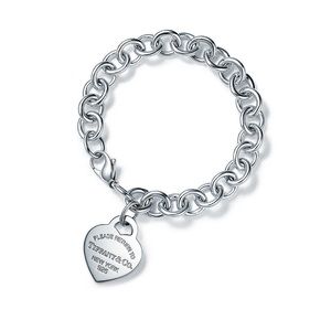 TIFFANY&CO. | Sterling Silver Heart Charm Bracelet